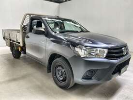 2016 Toyota Hilux Workmate With Hydraulic Crane - picture2' - Click to enlarge