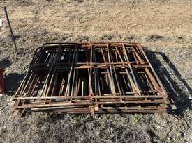 Truck Gates - picture0' - Click to enlarge