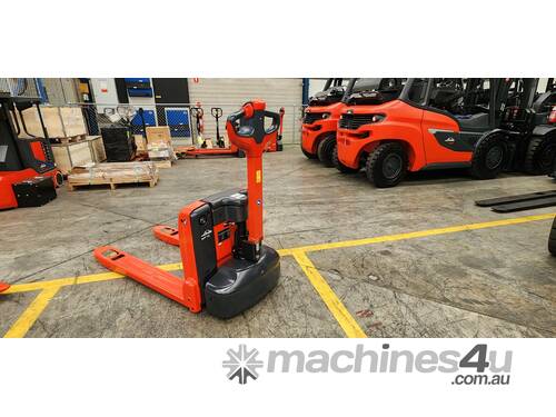 Linde MT15 Electric Pallet Truck