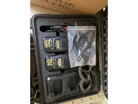 GME TX6160 UHF CB HANDHELD RADIO - picture0' - Click to enlarge