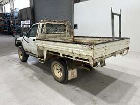 1994 Toyota Hilux Diesel (4x4) Single Cab Ute - picture2' - Click to enlarge