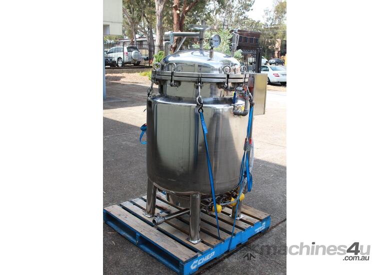 Electrically Heated Oil Jacketed Pressure Cooker.