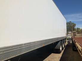 2010 Vawdrey VB-S3 Tri Axle Refrigerated Pantech Trailer - picture2' - Click to enlarge