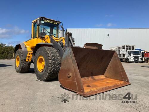 2004 Volvo L120E Articulated Wheeled Loader