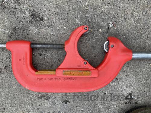 Ridgid Heavy Duty Pipe Cutter