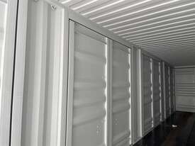 40' HIGH CUBE SIDE OPENING SHIPPING CONTAINER - picture2' - Click to enlarge