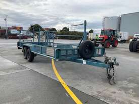 2001 Victorian Trailers Tandem Axle Box Trailer - picture0' - Click to enlarge