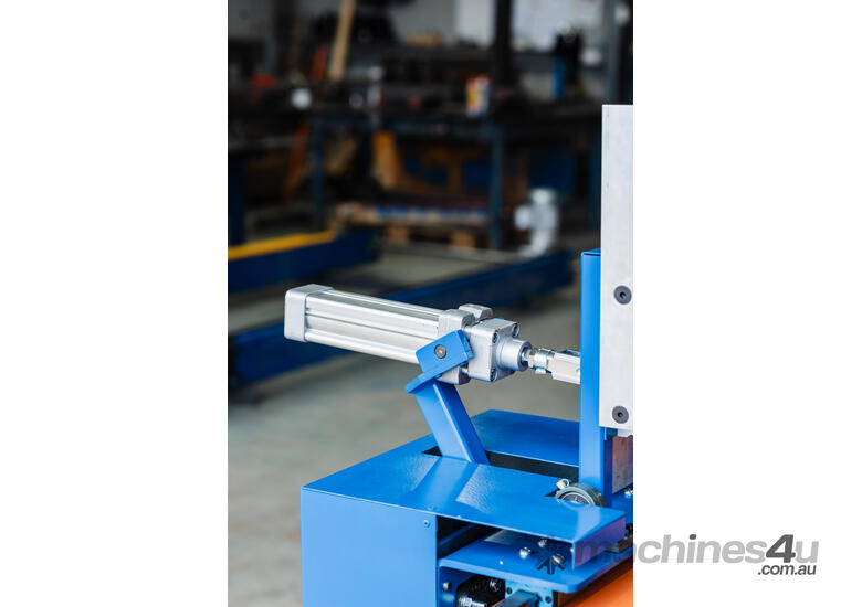 caption Heavy-Duty Electronic Length Stop - Made for Heavy Steel