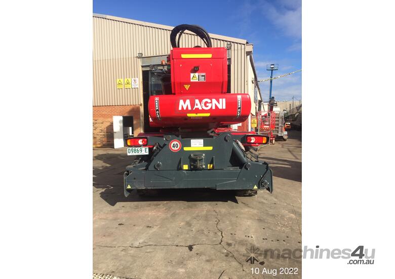 caption Magni RTH7.26 Rotational Telehandler