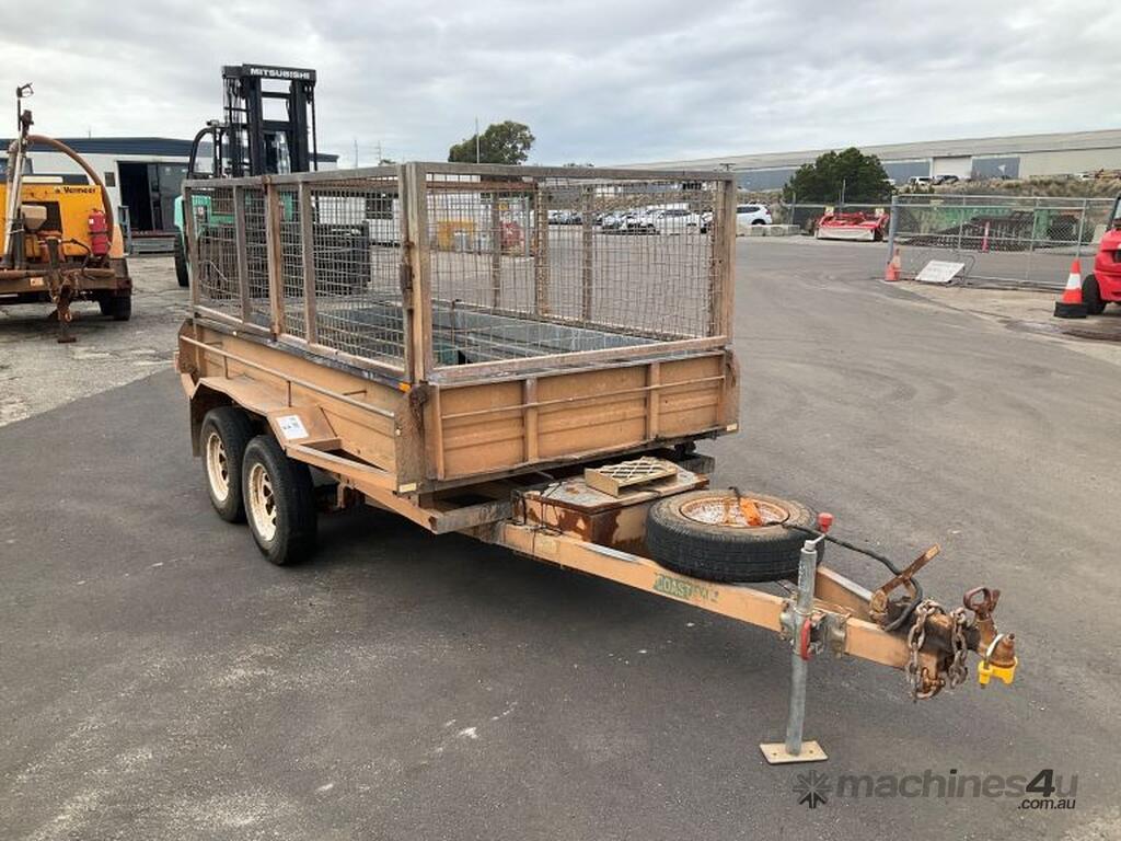 Buy Used Coastal Machinery Coastal Machinery Tandem Axle Tipping Box ...