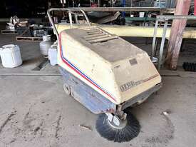 1995 Dulevo 52 EH Sweeper - picture2' - Click to enlarge