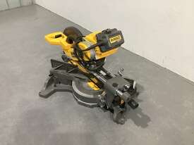 DeWalt mitre saw - picture0' - Click to enlarge