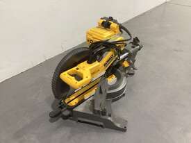 DeWalt mitre saw - picture0' - Click to enlarge