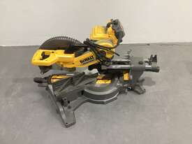 DeWalt mitre saw - picture1' - Click to enlarge