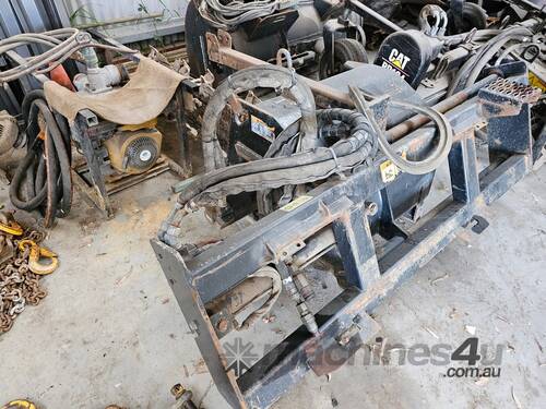 SKIDSTEER ATTACHMENTS FROM CAT 299