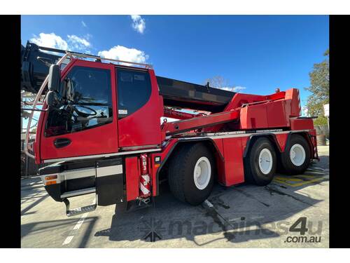 caption 2011 Liebherr LTC1045-3.1