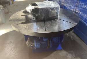   LOT #99 New 3 tonne turntable