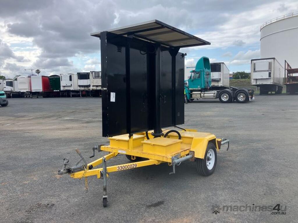 Buy Used 2012 LDC Signs 2012 LDC Signs Trailer Mounted VMS Board
