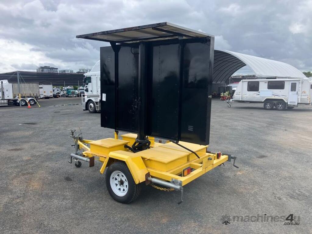 Buy Used 2012 LDC Signs 2012 LDC Signs Trailer Mounted VMS Board