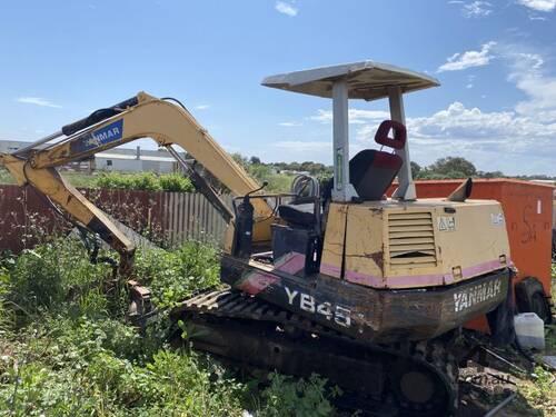 Yanmar Rubber Tracked Excavator