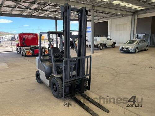 2008 Nissan P1F2A25DU Forklift