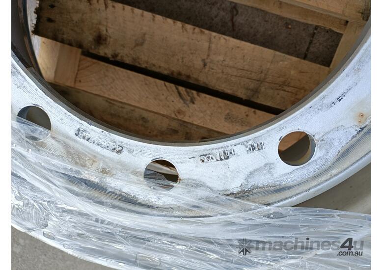 caption 4 X Assorted Truck Rims
