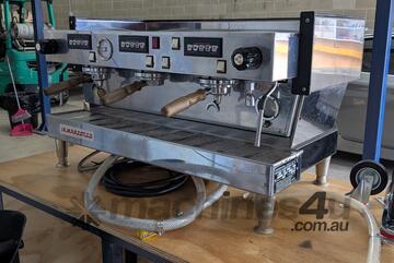 2011 La Marzocco Linea Classic 3AV Coffee Machine + HB64 Flat Burr Coffee Grinder