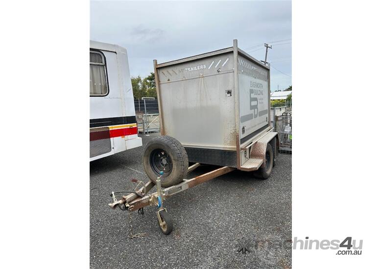 caption Commercial Tool 2002 NT