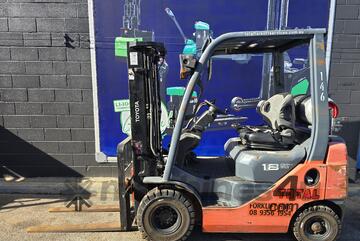 1.8T TOYOTA FORKLIFT TRUCK -  