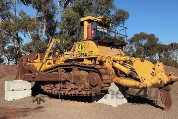 Komatsu   D375A