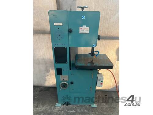 Pacific KB-30 vertical bandsaw