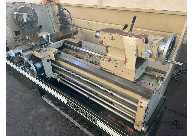 Pacific KB-30 vertical bandsaw