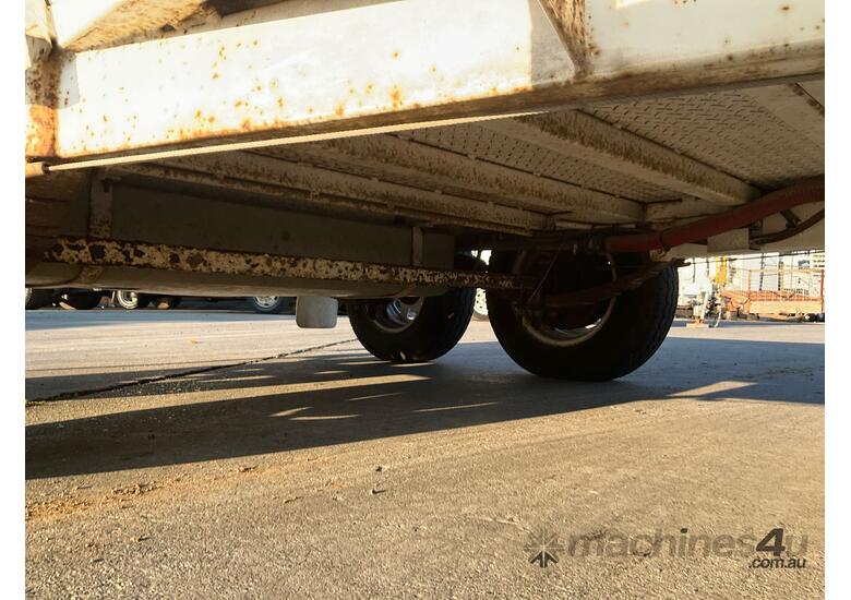 caption 2012 Epsom Steel ES 2084 Tandem Axle Box Trailer