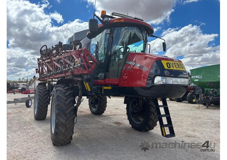 caption 2017 CASE IH PATRIOT 4430 FLEX S SP SPRAYER