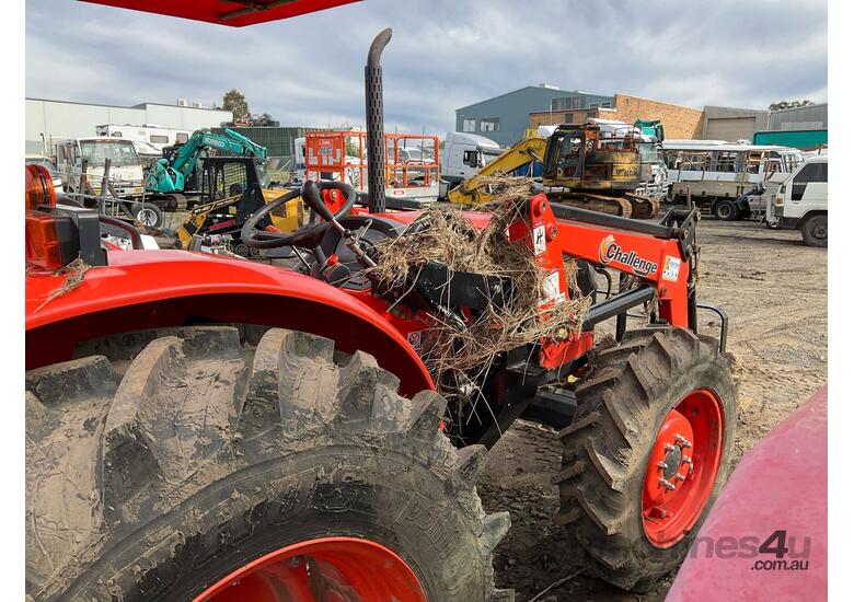 caption 2022 Kubota M7040SU Tractor / Loader