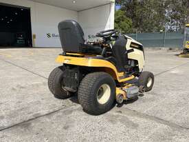 2014 Cub Cadet LTX 1042 (Non Mobile) - picture2' - Click to enlarge