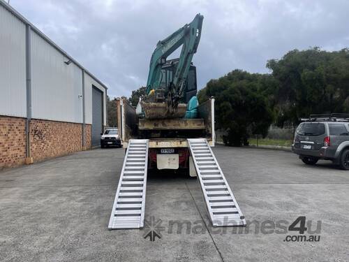 3.5m - 5Tonne Heavy Duty Rubber Tyre,Rubber Track Machinery Loading Ramps