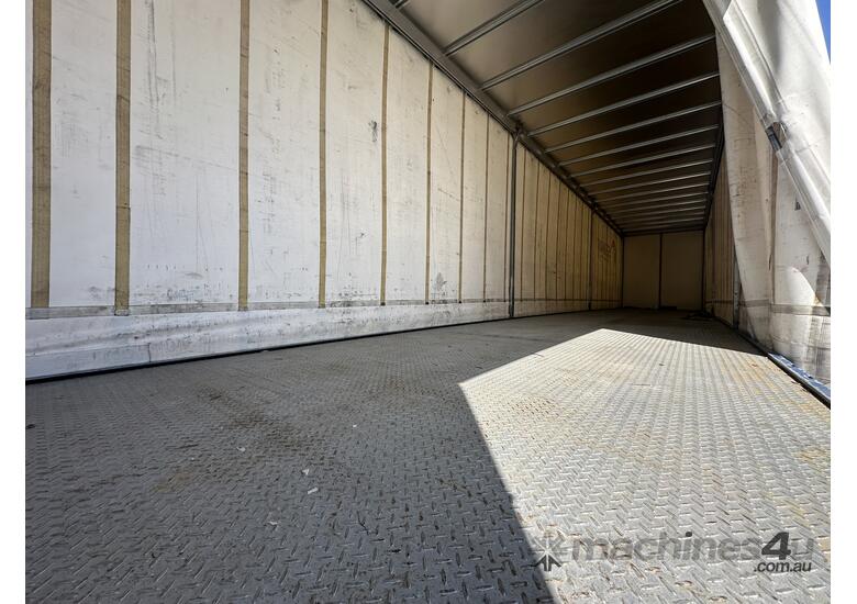 2023 Krueger ST-3-38 Tri-Axle Curtainside Trailer