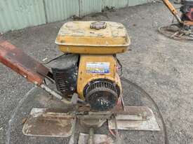 Master finish walk behind concrete trowel - picture1' - Click to enlarge