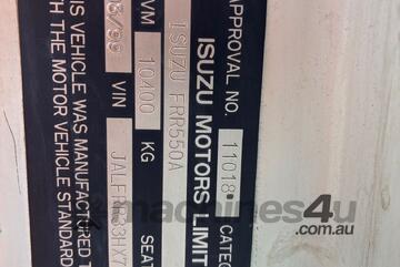 Isuzu 1999   FRR 550A Table Top