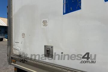 2006 TCA REF 03 RT Tri Axle Refrigerated Pantech Trailer