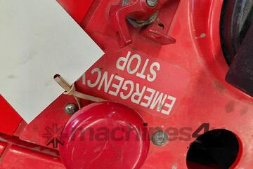   Heli AC16 Straddle Stacker