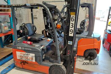 Toyota     Forklift 8FBE18