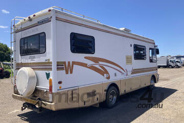 Ford 1999   Winnebago Motorhome