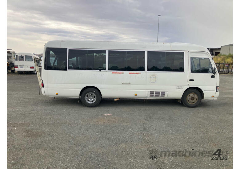 2002 Toyota Coaster 50 Series Bus