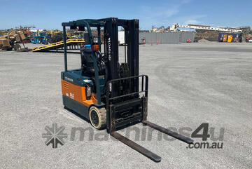 2009 Toyota 7FBE18 Forklift (Container Mast)
