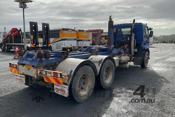 2005 Isuzu F3 FVZ Hook Bin Truck