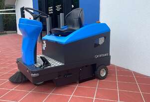 HD90 Ride On Power Sweeper Fully Refurbished, Low Hour Machine