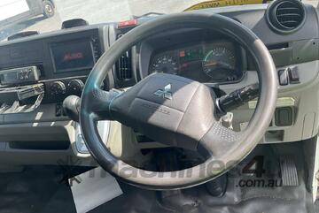 2018 Mitsubishi Canter L7/800 Refrigerated Pantech