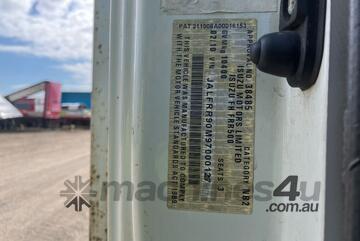 2010 Isuzu FRR500 Curtainsider